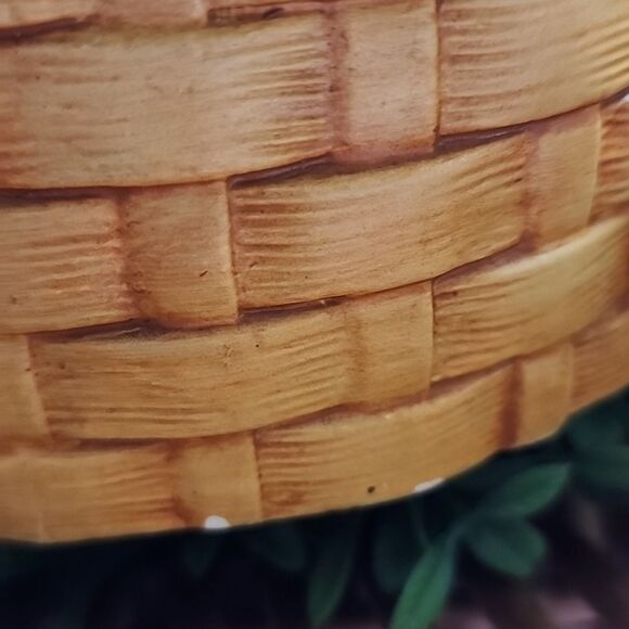 Vintage 70's Set Of 4 Daisy & Basket Weave Ceramic Canisters - Picture 16 of 16